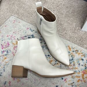Universal Thread Ivory Wood Block Heel Booties - Size 8